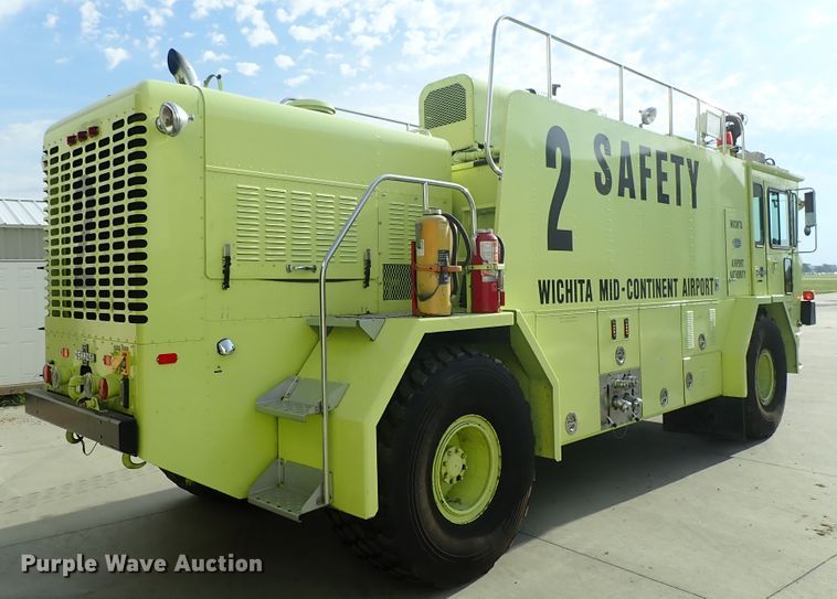 image for item DE0896 1991 Oshkosh T-1500 ARFF fire truck