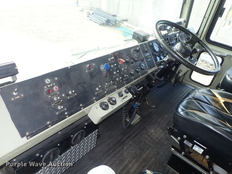 image for item DE0896 1991 Oshkosh T-1500 ARFF fire truck