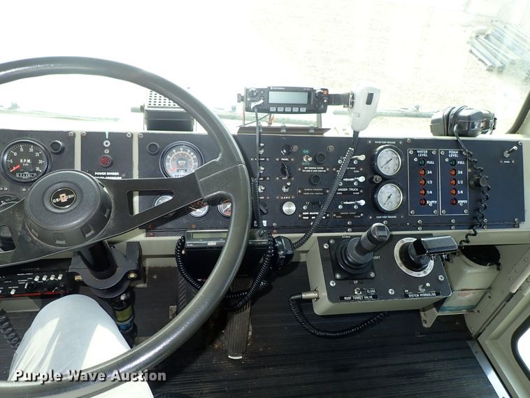 image for item DE0896 1991 Oshkosh T-1500 ARFF fire truck