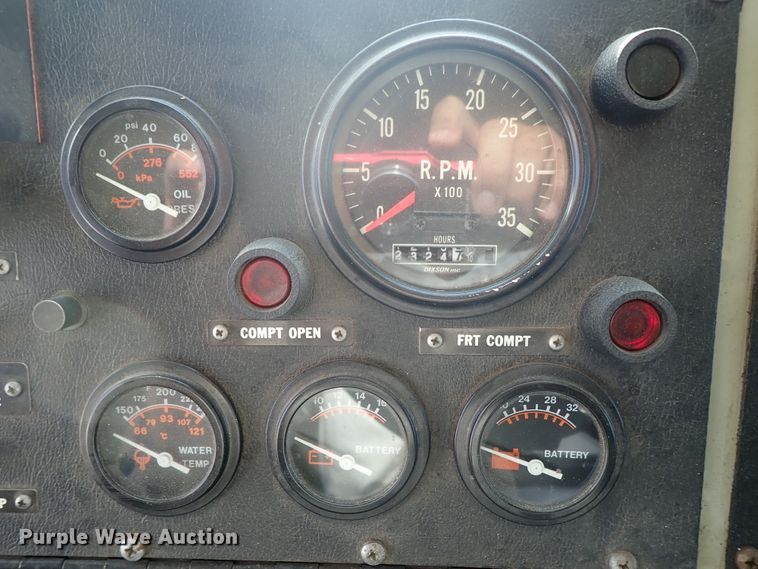 image for item DE0896 1991 Oshkosh T-1500 ARFF fire truck