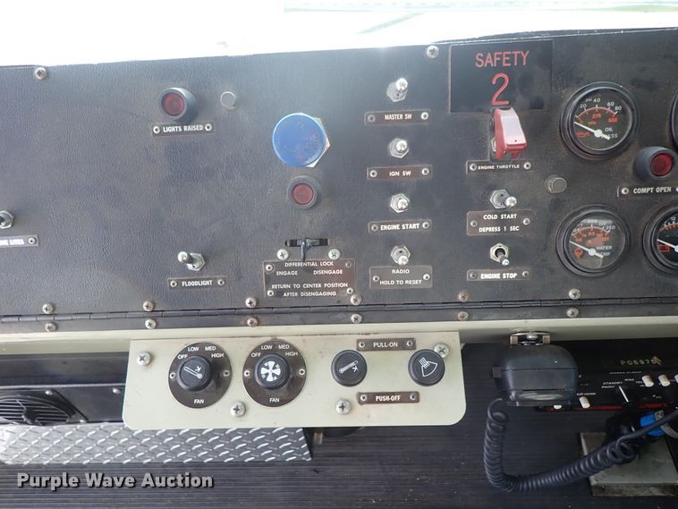 image for item DE0896 1991 Oshkosh T-1500 ARFF fire truck