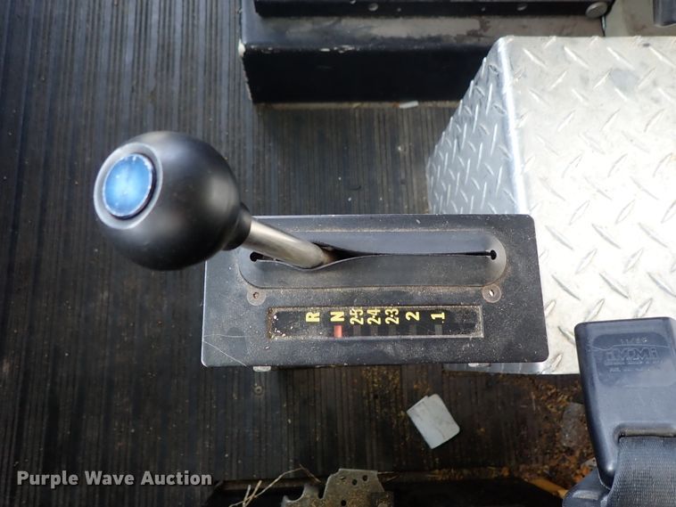 image for item DE0896 1991 Oshkosh T-1500 ARFF fire truck