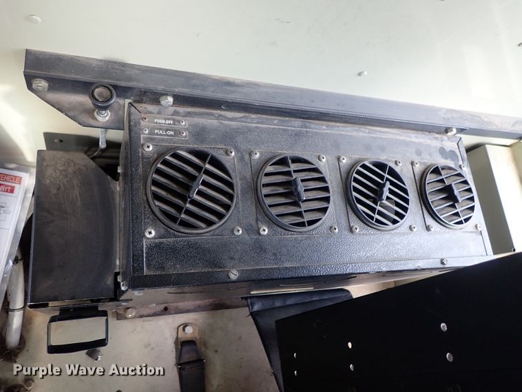 image for item DE0896 1991 Oshkosh T-1500 ARFF fire truck