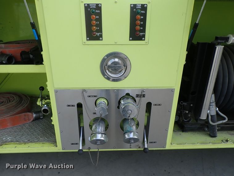 image for item DE0896 1991 Oshkosh T-1500 ARFF fire truck