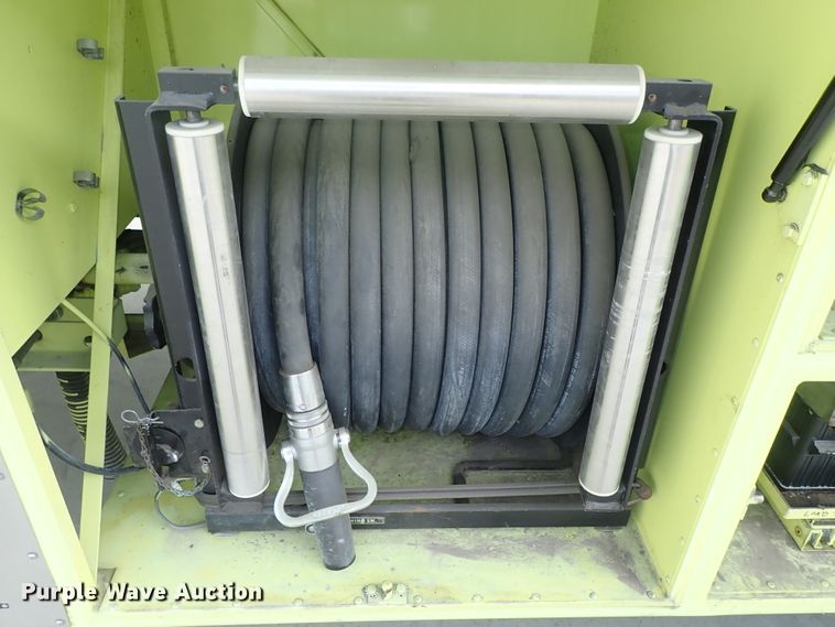 image for item DE0896 1991 Oshkosh T-1500 ARFF fire truck