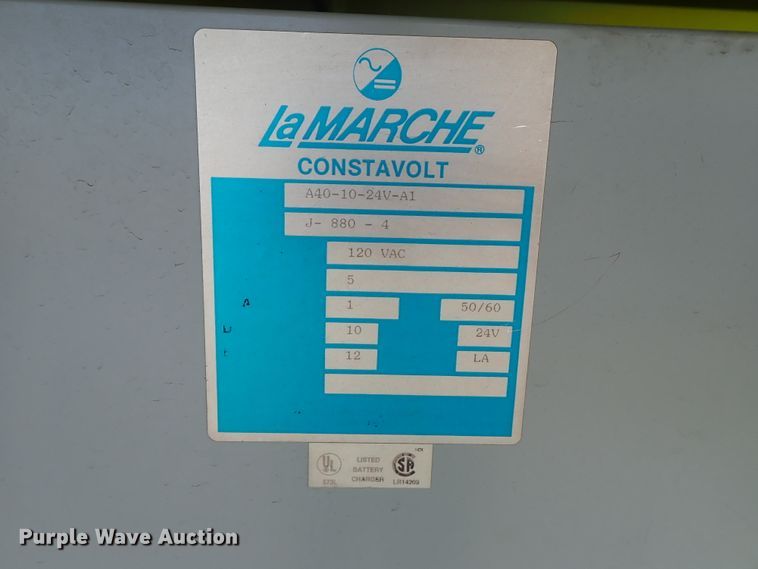 image for item DE0896 1991 Oshkosh T-1500 ARFF fire truck