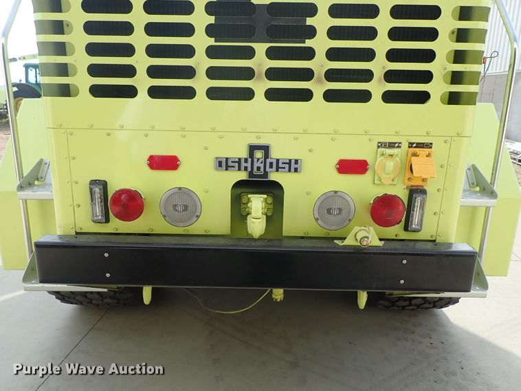 image for item DE0896 1991 Oshkosh T-1500 ARFF fire truck