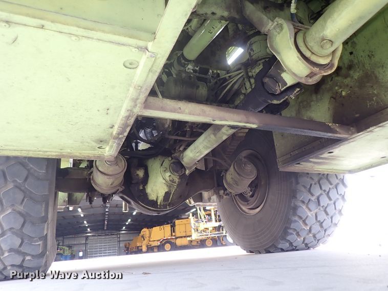 image for item DE0896 1991 Oshkosh T-1500 ARFF fire truck