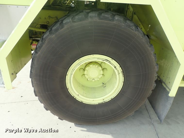 image for item DE0896 1991 Oshkosh T-1500 ARFF fire truck