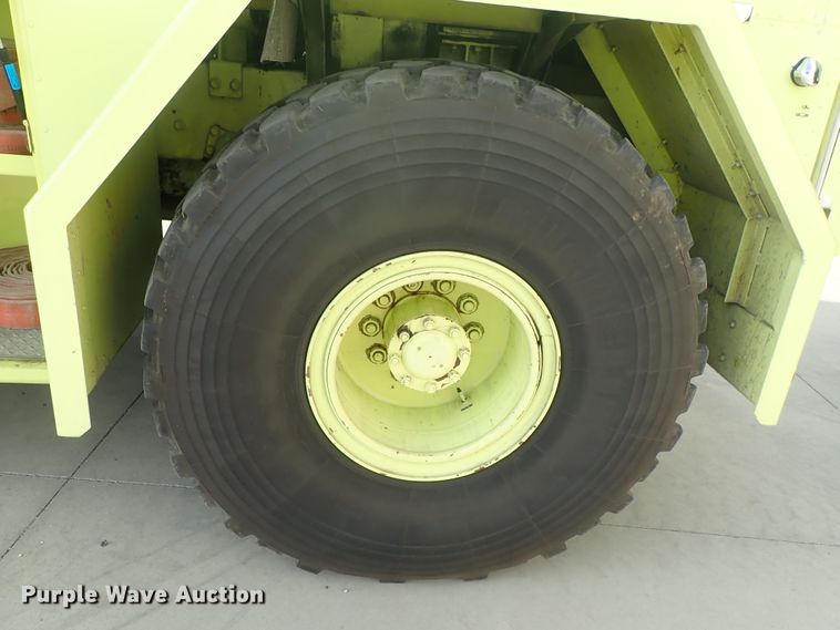 image for item DE0896 1991 Oshkosh T-1500 ARFF fire truck