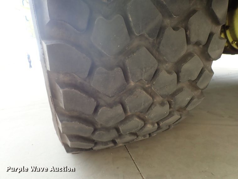 image for item DE0896 1991 Oshkosh T-1500 ARFF fire truck