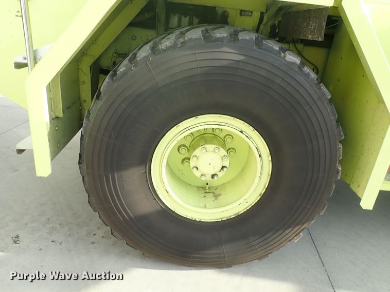 image for item DE0896 1991 Oshkosh T-1500 ARFF fire truck