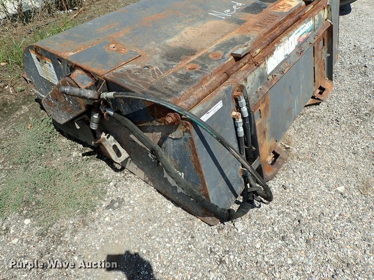 image for item FR9258 2007 Bobcat skid steer sweeper
