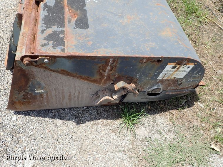 image for item FR9258 2007 Bobcat skid steer sweeper