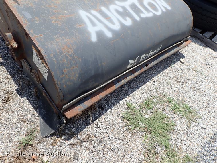 image for item FR9261 2007 Bobcat skid steer sweeper
