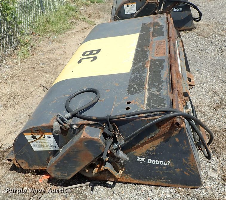 image for item FR9262 2007 Bobcat skid steer sweeper