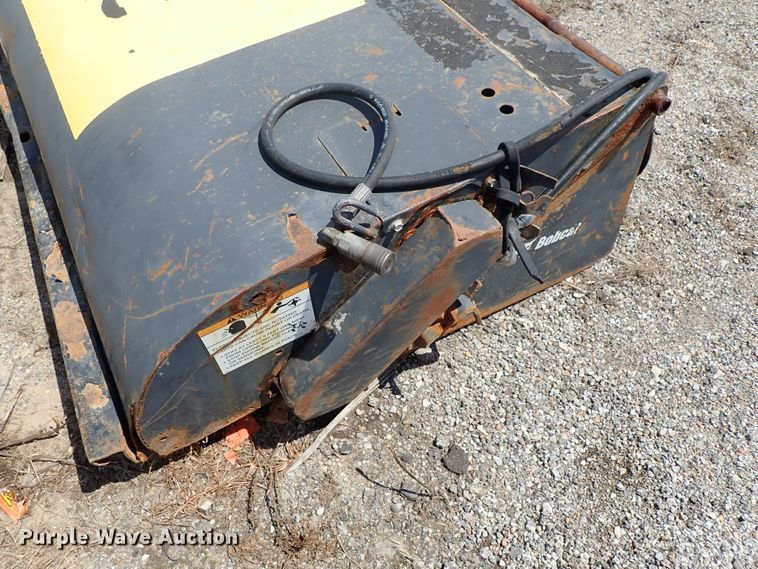 image for item FR9262 2007 Bobcat skid steer sweeper