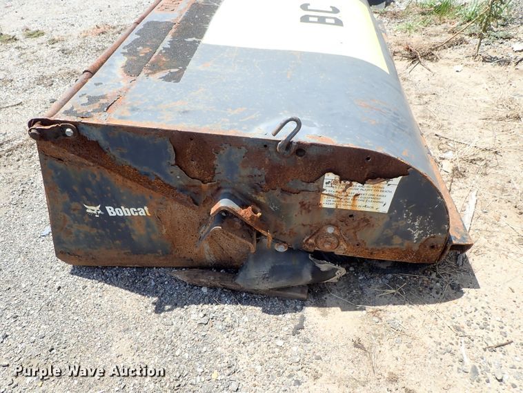 image for item FR9262 2007 Bobcat skid steer sweeper
