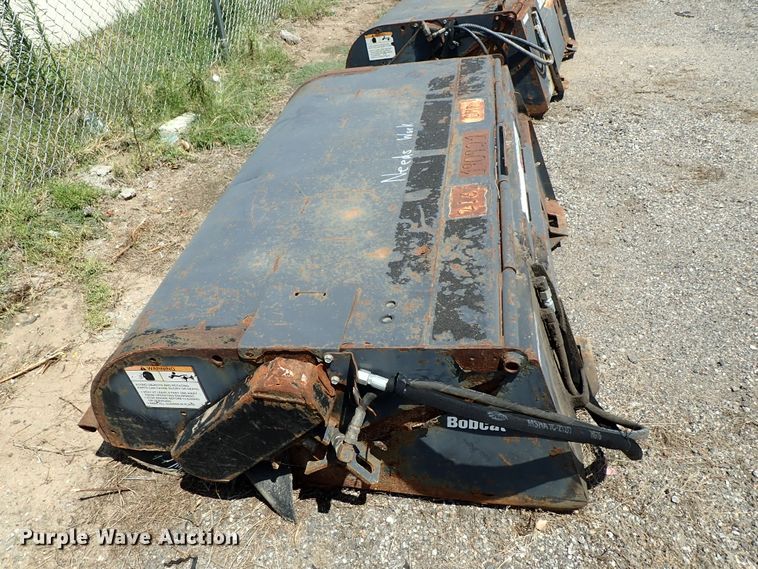image for item FR9263 2007 Bobcat skid steer sweeper