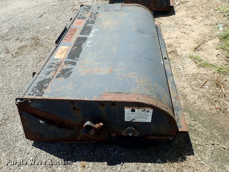 image for item FR9263 2007 Bobcat skid steer sweeper