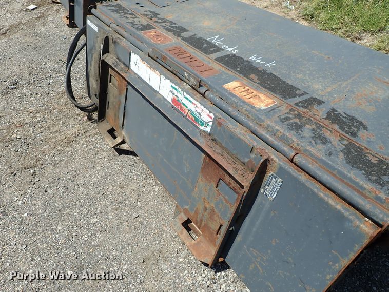 image for item FR9263 2007 Bobcat skid steer sweeper
