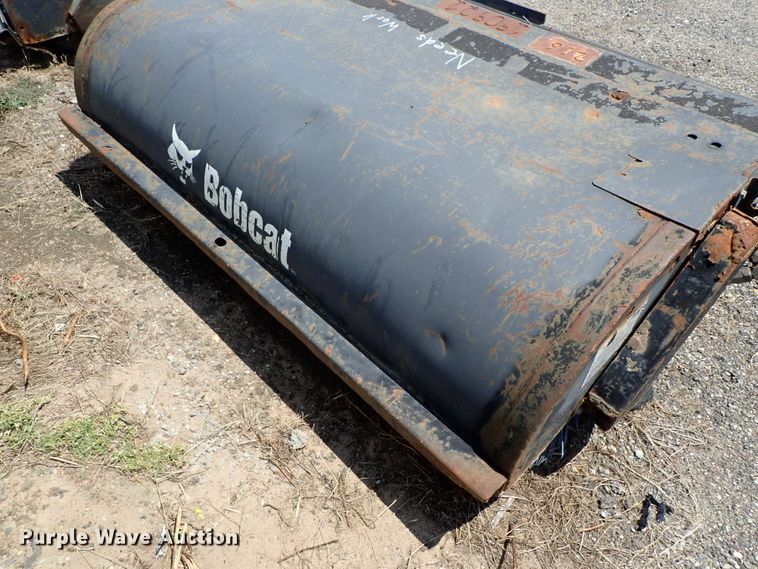 image for item FR9263 2007 Bobcat skid steer sweeper