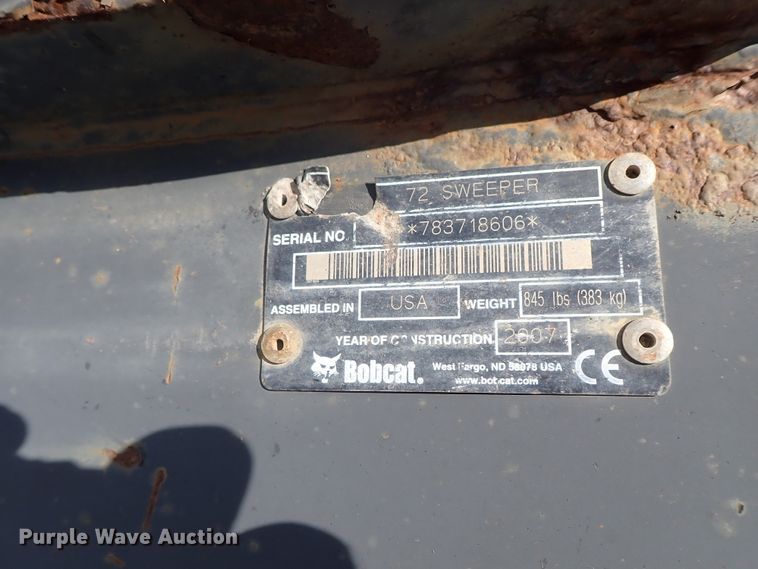 image for item FR9263 2007 Bobcat skid steer sweeper