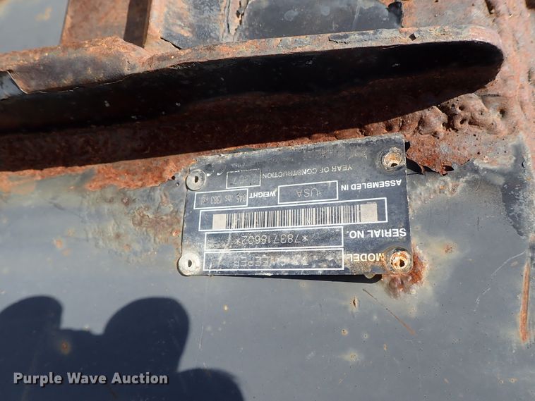 image for item FR9264 2007 Bobcat skid steer sweeper