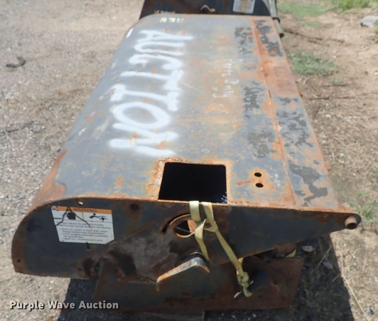 image for item FR9265 2007 Bobcat skid steer sweeper