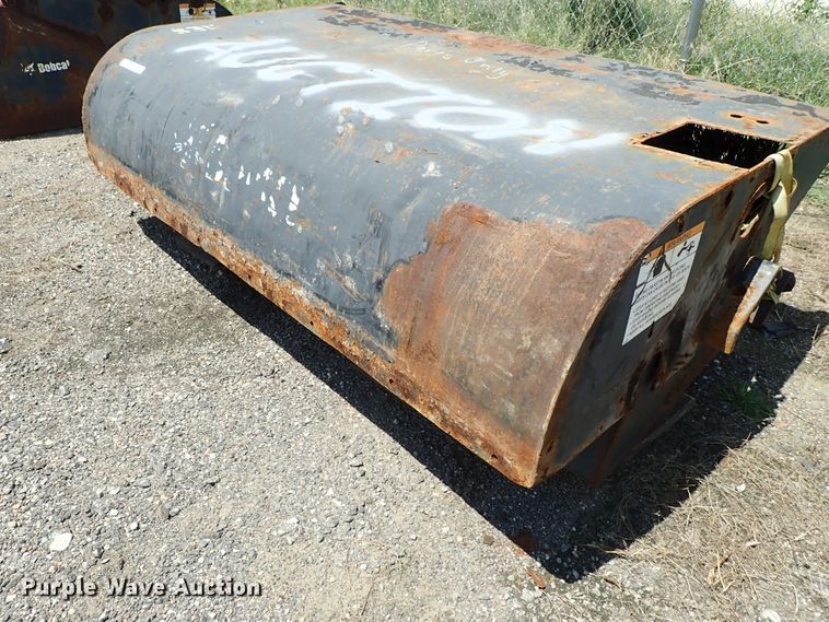 image for item FR9265 2007 Bobcat skid steer sweeper
