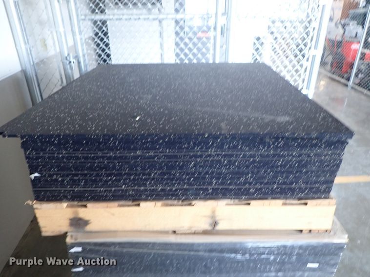 image for item FR9281 Approximately 122 rubber tiles