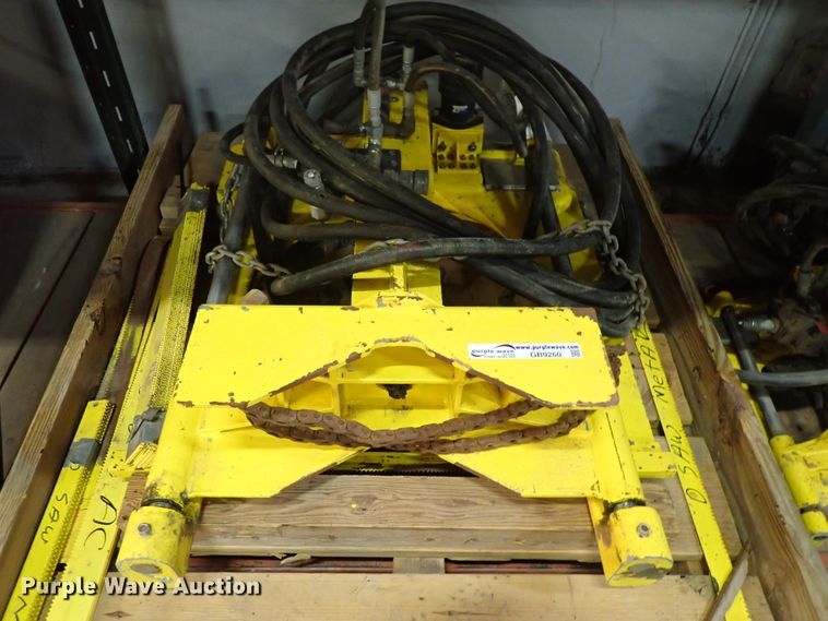 image for item GB9260 Wachs Super D guillotine saw