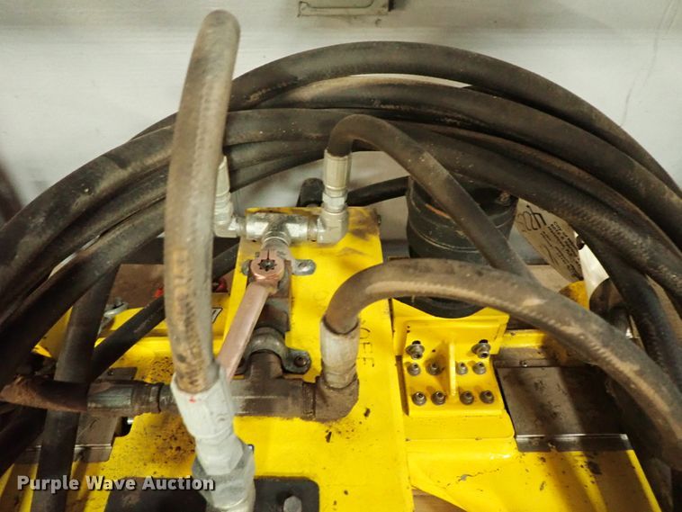 image for item GB9260 Wachs Super D guillotine saw