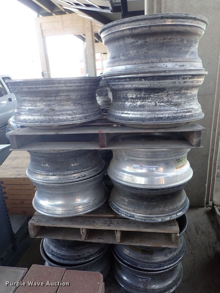 image for item GB9273 (21) 9.25" x 22.5" Alcoa aluminum wheels