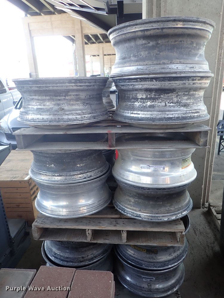 image for item GB9273 (21) 9.25" x 22.5" Alcoa aluminum wheels