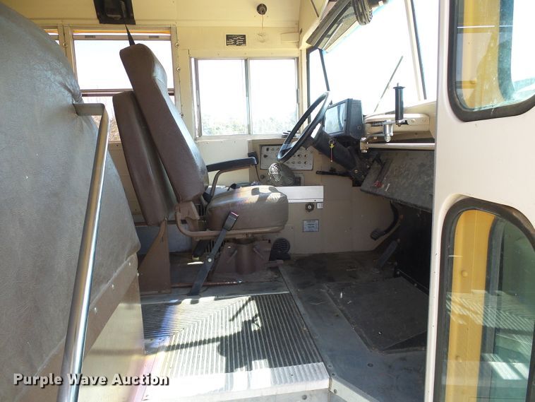 image for item DC5016 1993 GMC Blue Bird school bus