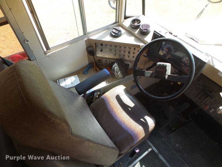 image for item DC5016 1993 GMC Blue Bird school bus