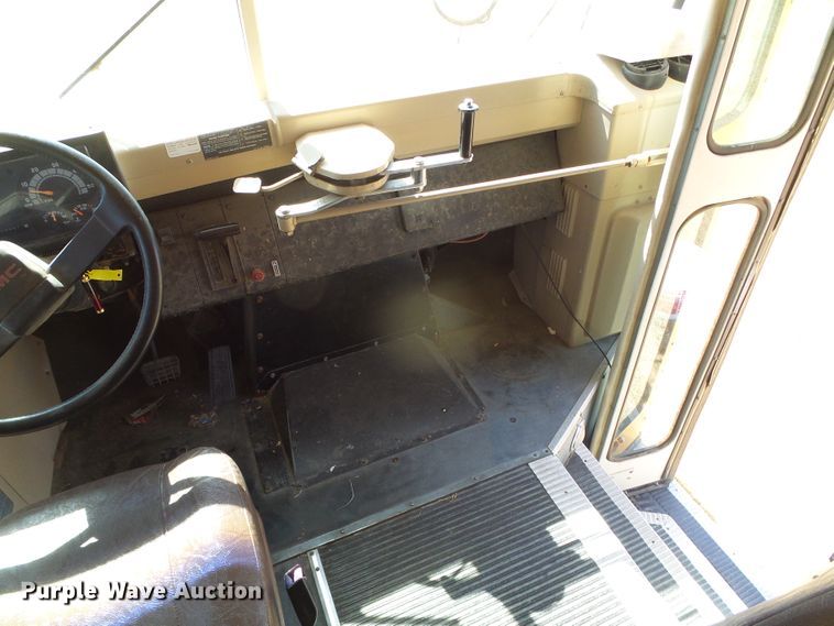 image for item DC5016 1993 GMC Blue Bird school bus