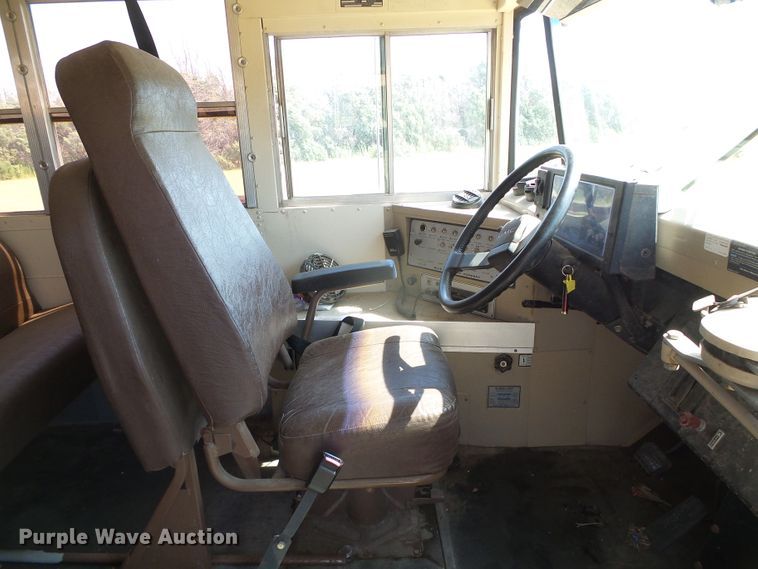 image for item DC5016 1993 GMC Blue Bird school bus