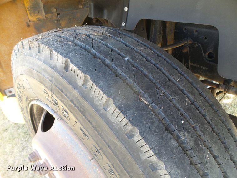 image for item DC5016 1993 GMC Blue Bird school bus