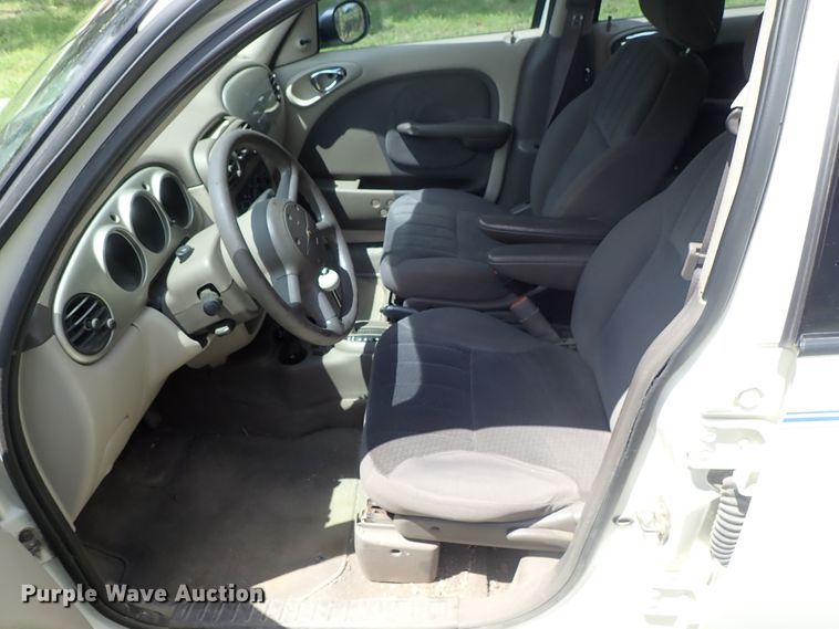 image for item DE0906 2003 Chrysler PT Cruiser