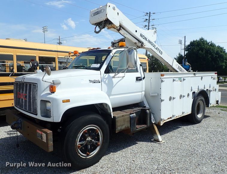 image for item DE0932 1994 GMC TopKick C6500 bucket truck