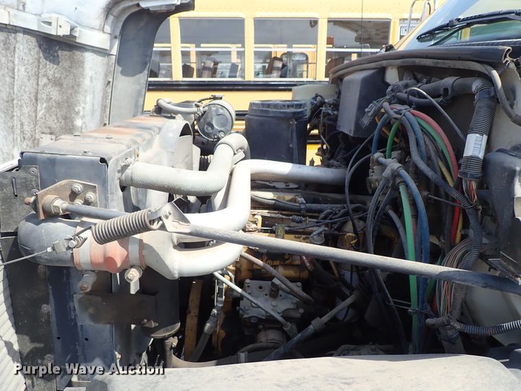 image for item DE0932 1994 GMC TopKick C6500 bucket truck