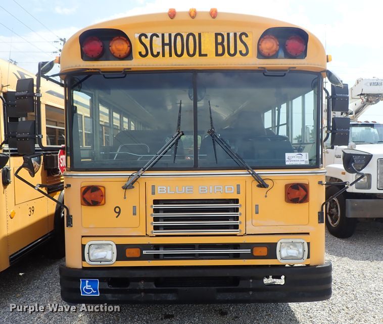 image for item DE0933 1995 Blue Bird TC2000 school bus