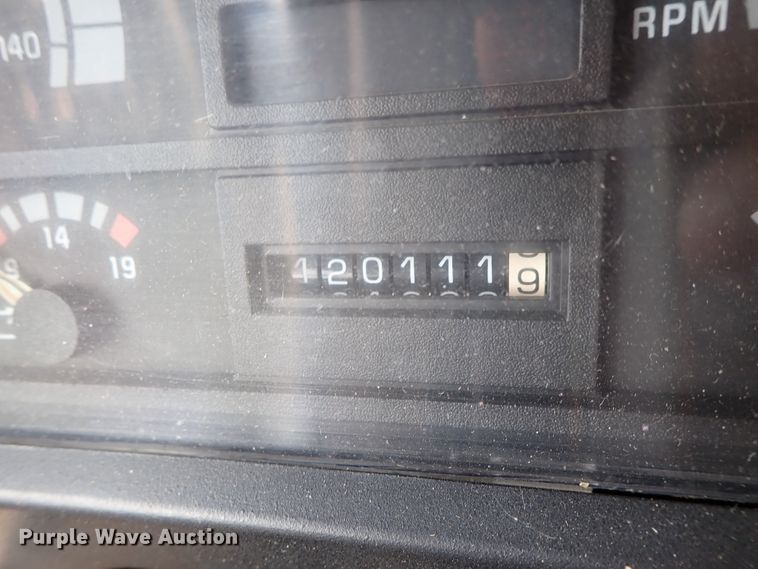 image for item DE0933 1995 Blue Bird TC2000 school bus