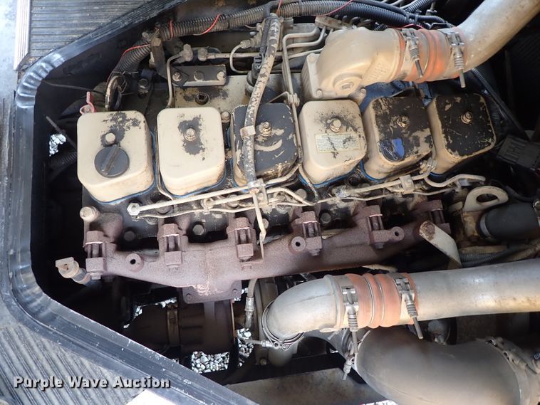 image for item DE0933 1995 Blue Bird TC2000 school bus