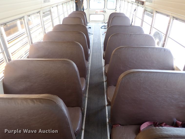 image for item DE0933 1995 Blue Bird TC2000 school bus