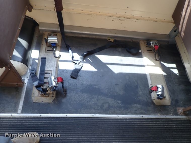 image for item DE0933 1995 Blue Bird TC2000 school bus