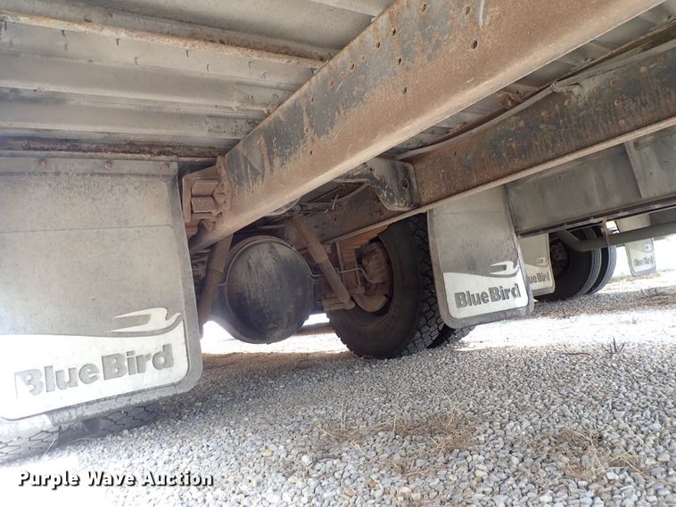 image for item DE0933 1995 Blue Bird TC2000 school bus