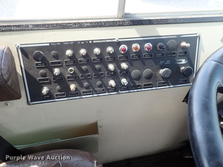 image for item DE0934 1995 Blue Bird TC2000 school bus